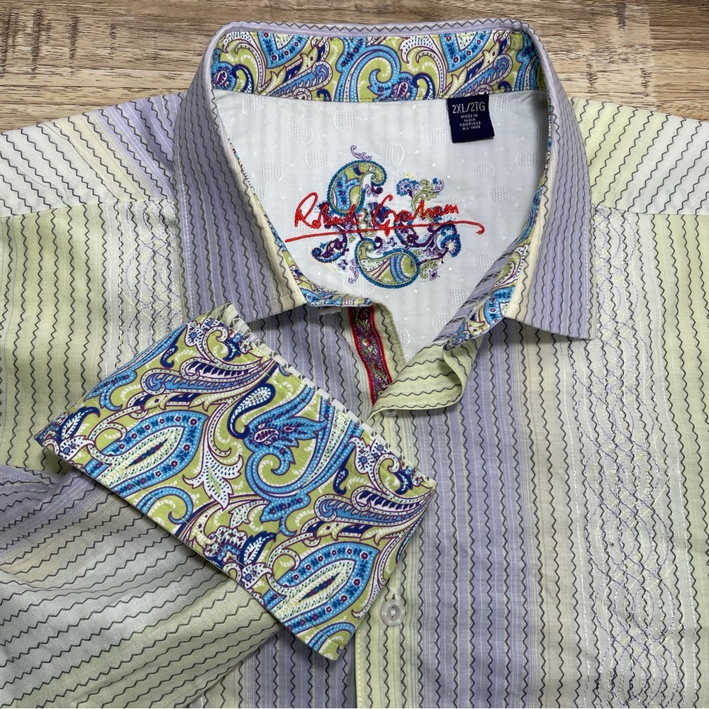 Robert Graham Men's Classic Embroidered Paisley Flip Cuff Long Sleeve Shirt
